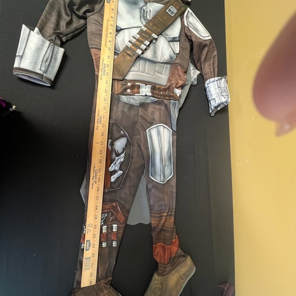 HALLOWEEN COSTUME STAR WARS “THE MANDALORIAN” CHILD SIZE SMALL 5-6 - Picture 8 of 11